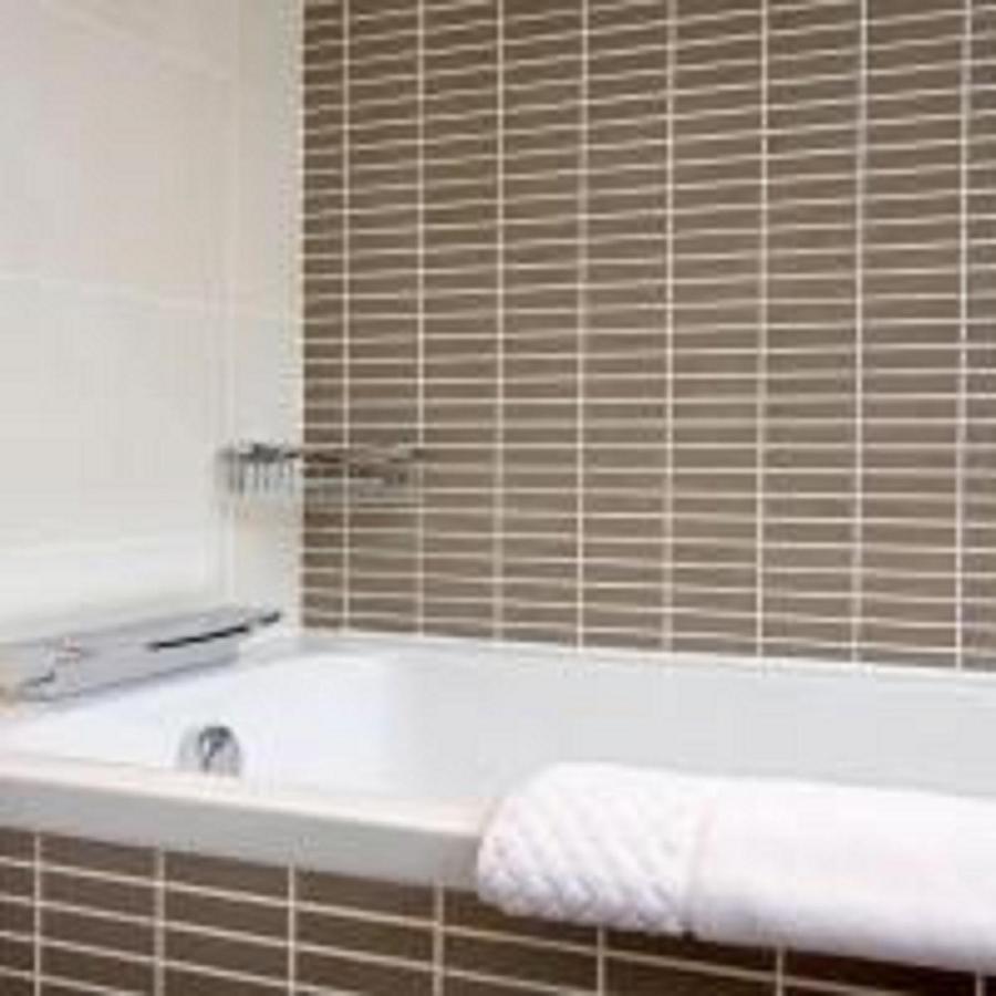คาร์มา แซงก์ทัม ออน เดอะกรีน Hotel Cookham Dean ภายนอก รูปภาพ