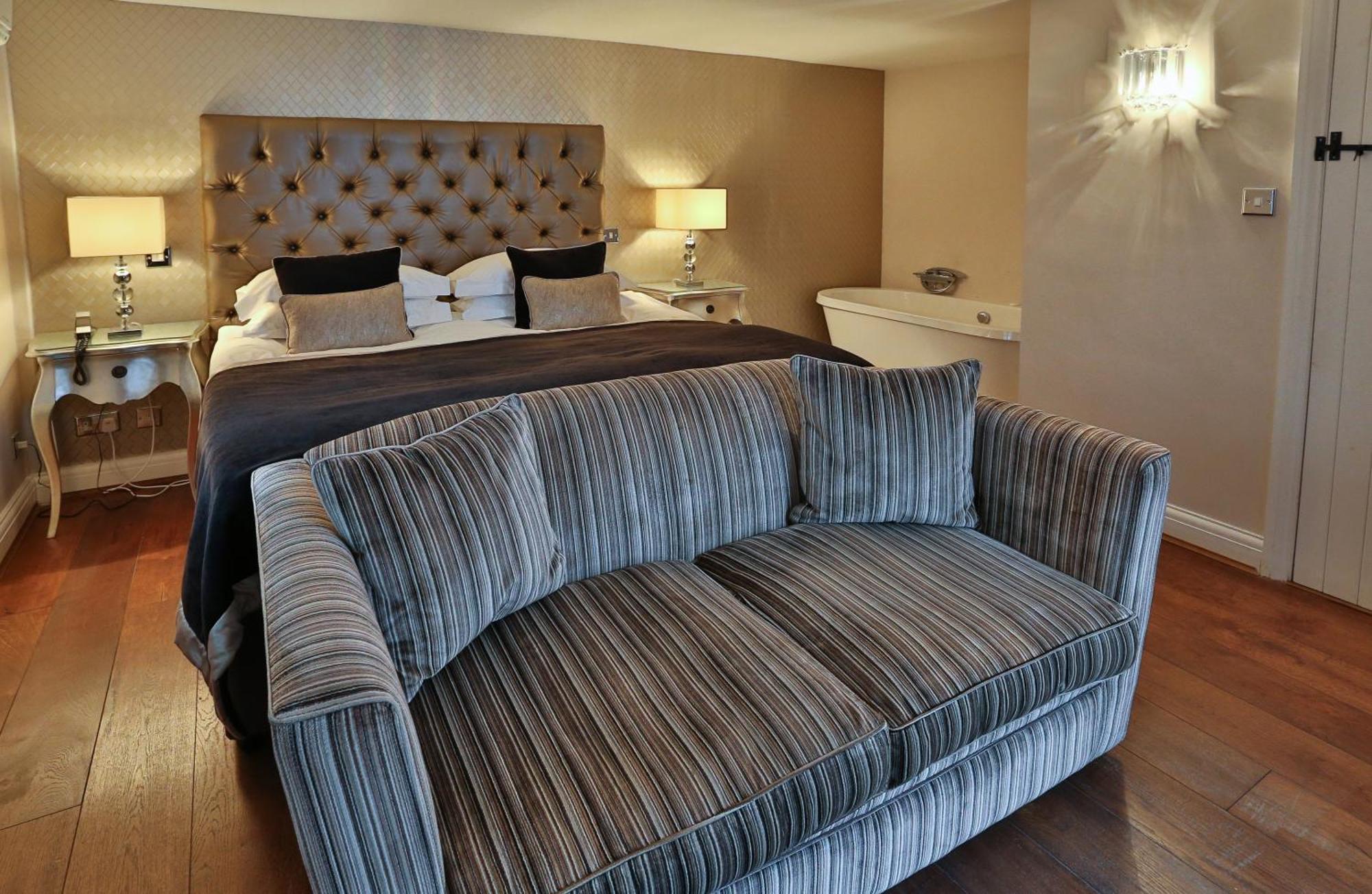 คาร์มา แซงก์ทัม ออน เดอะกรีน Hotel Cookham Dean ภายนอก รูปภาพ